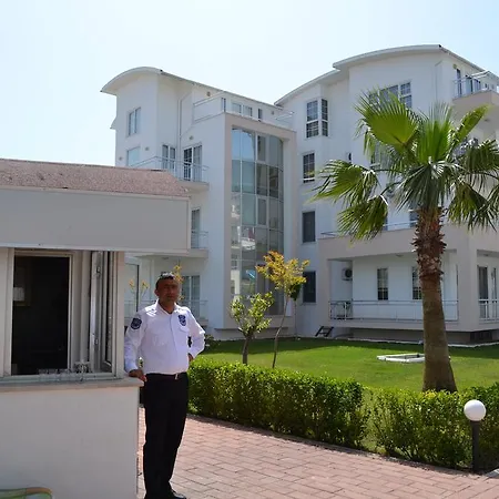 Antalya 1 Nirvana Club First Floor Two Bedrooms Pool View With Water Slide Close To Center 아파트