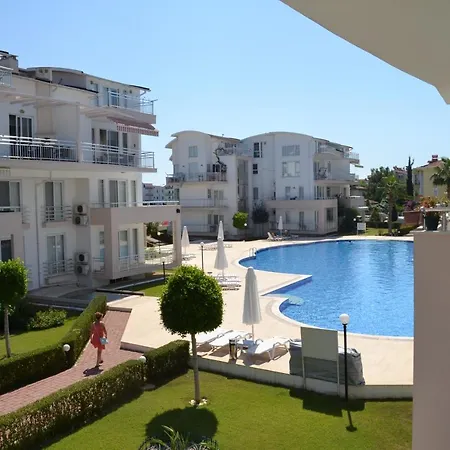 Antalya 1 Nirvana Club First Floor Two Bedrooms Pool View With Water Slide Close To Center 아파트